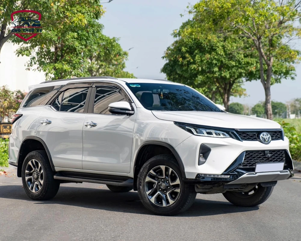 Xe Toyota 7 chỗ có thiết kế tinh tế