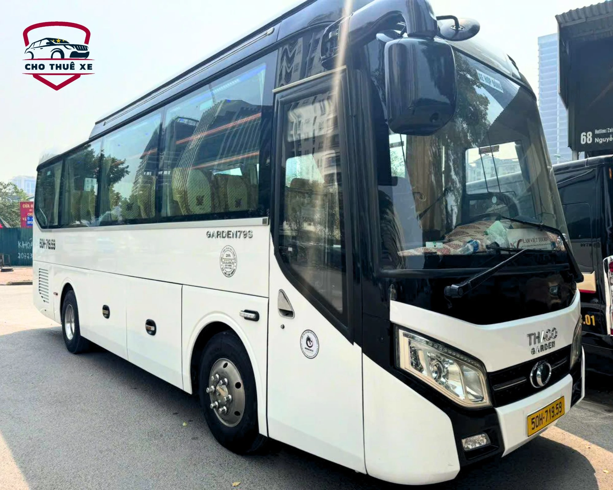 Thaco Garden 79S là dòng xe buýt cao cấp trong phân khúc với thiết kế hiện đại và thể thao