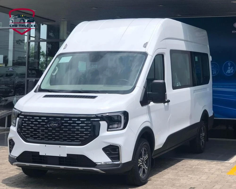 Xe du lịch 16 chỗ Ford Transit