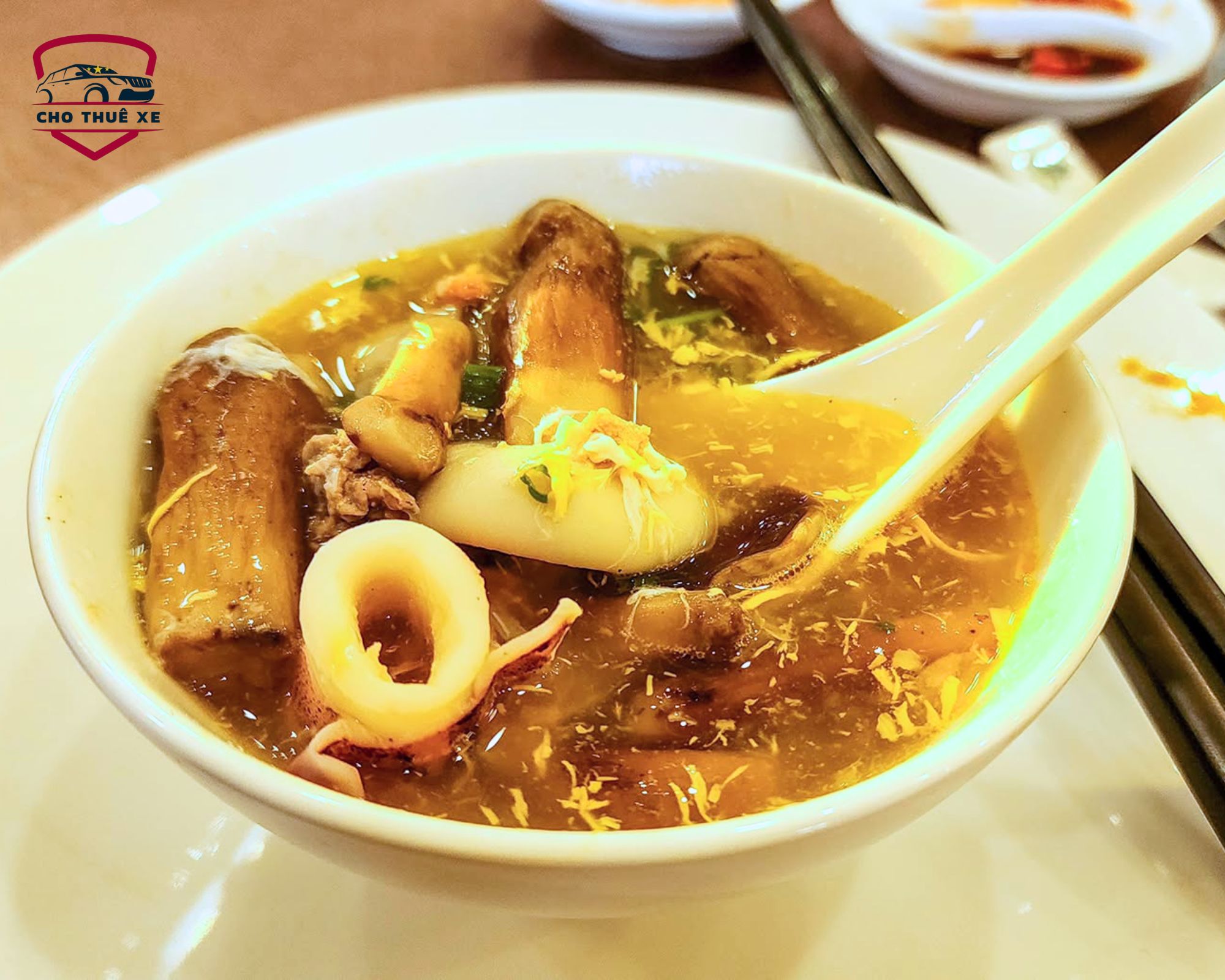Lẩu hải sản nấm tràm Phú Quốc, cấy nấm đặc sản chỉ mọc trong mùa mưa
