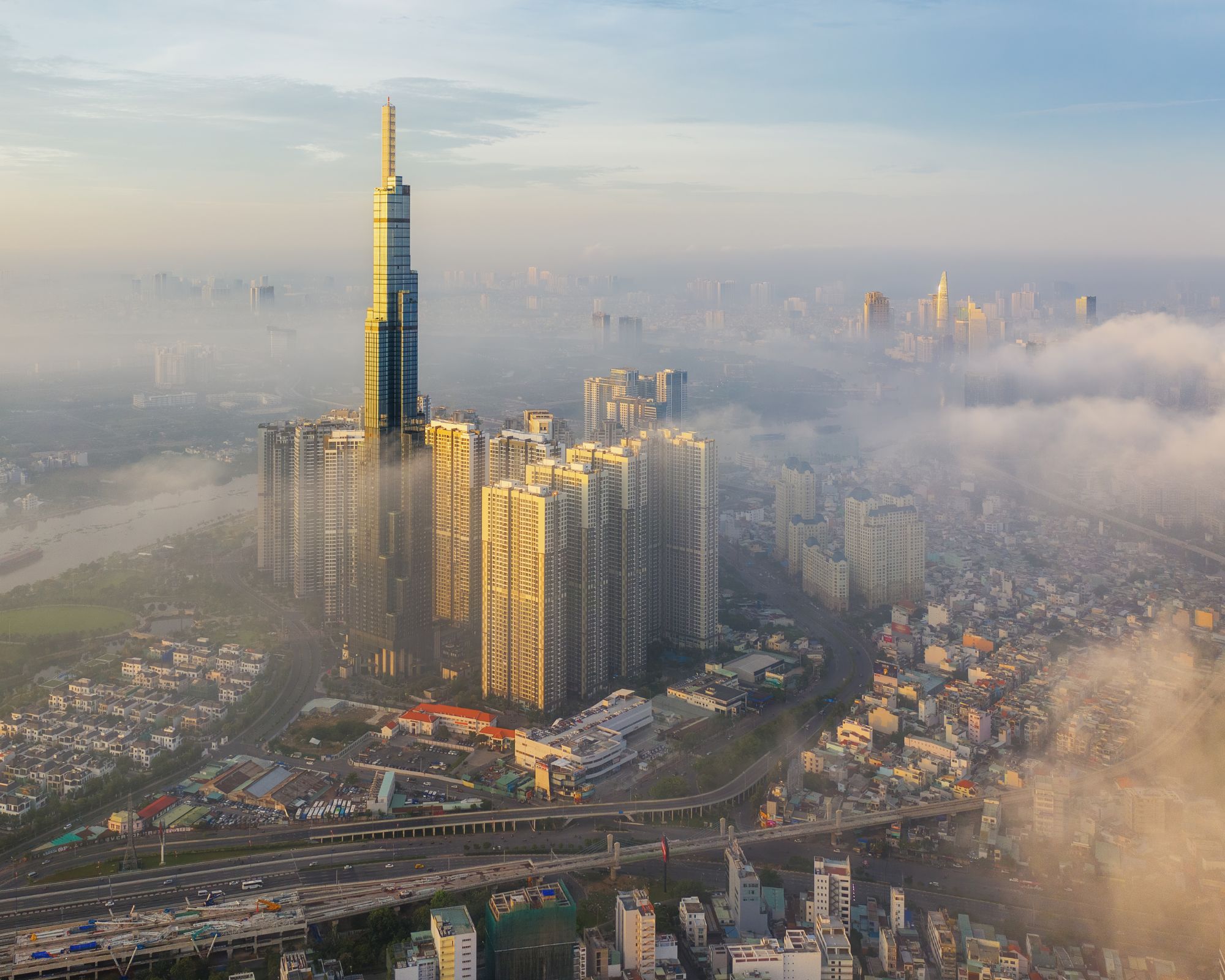Cập Nhật Giá Vé Tham Quan Hồ Chí Minh 2025 - 2026