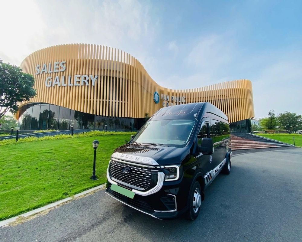 Ngoại thất xe limousine sang trọng, hiện đại