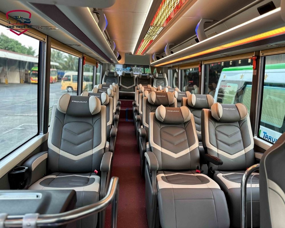Xe limousine 19 chỗ