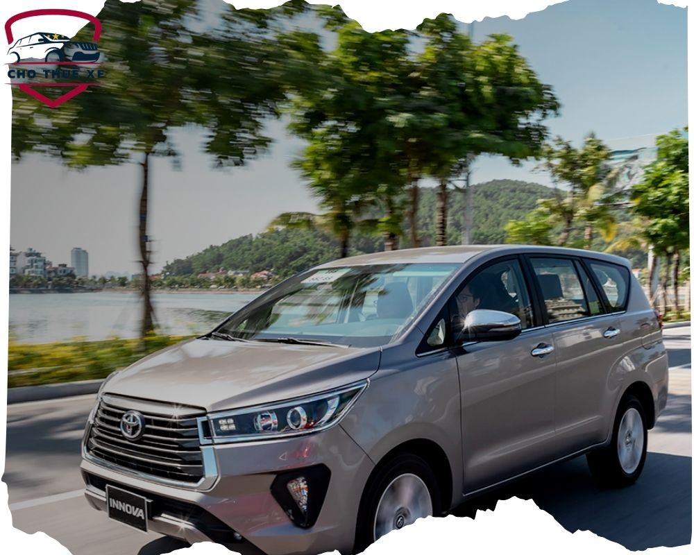 Chiếc xe 7 chỗ cho thuê tại Xe Saigon Luxury