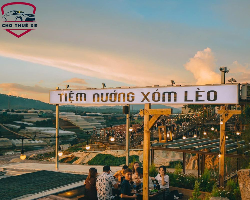 Tiệm nướng Xóm Lèo là một trong các nướng ngoài trời Đà Lạt được nhiều bạn trẻ ghé đến