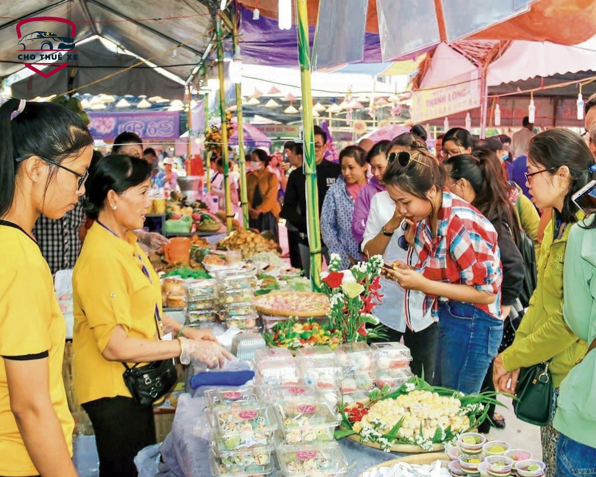 Không khí sôi động tại lễ hội bánh Cần Thơ