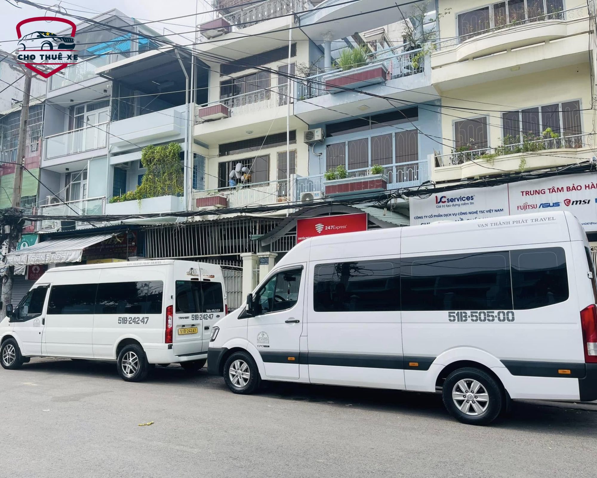 Xe 16 chỗ chờ chở khách đoàn đi cảng Phú Mỹ