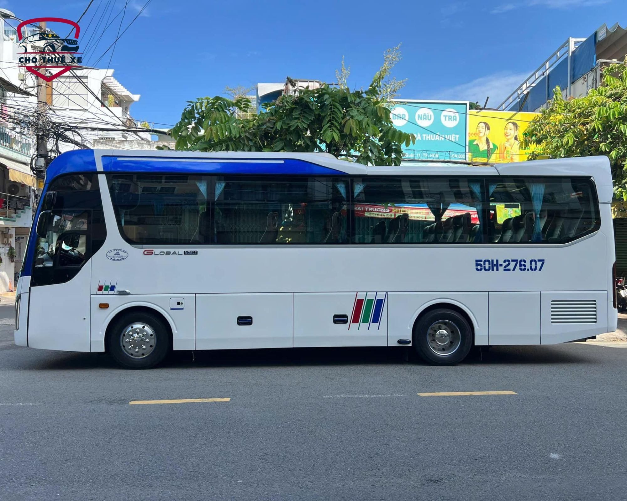 Xe 29 chỗ phục vụ tour du lịch từ cảng biển