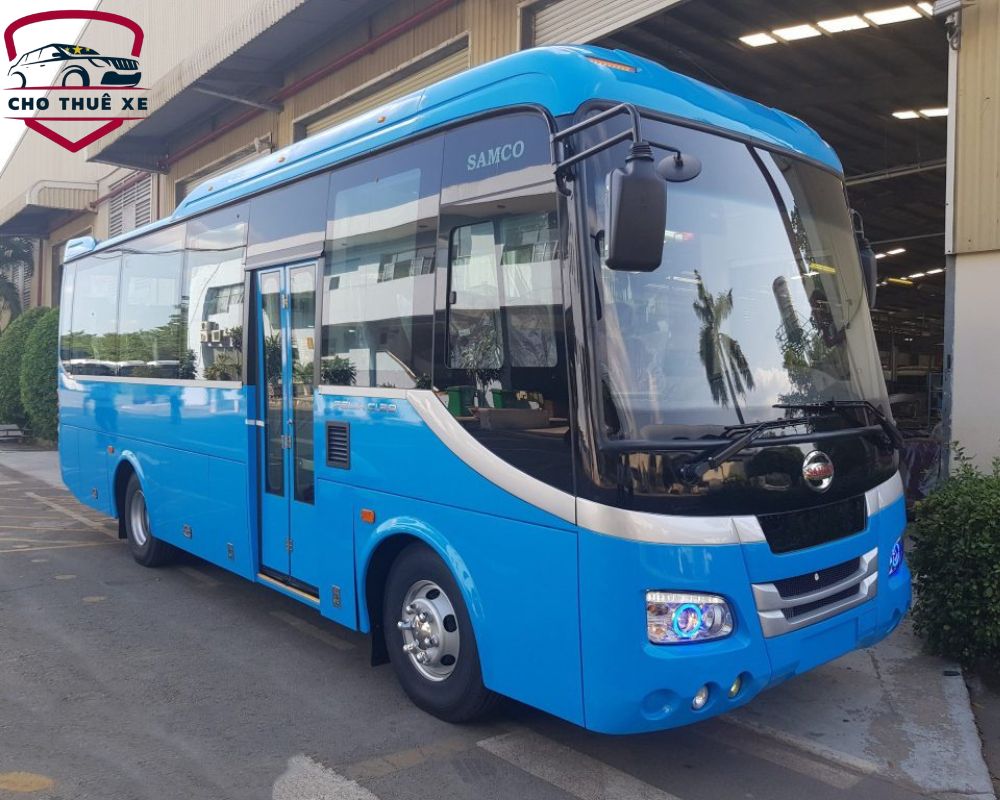 Isuzu Samco - một trong các loại xe du lịch 24 chỗ được yêu thích hiện nay