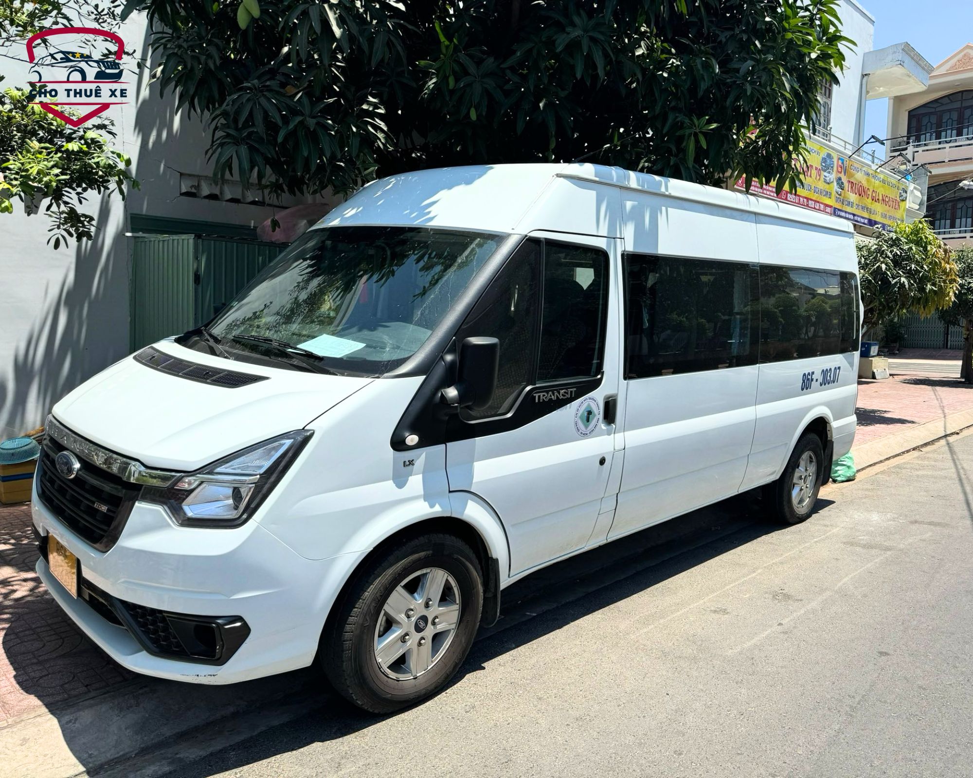 Dịch vụ cho thuê xe từ thiện 16 chỗ chuyên chở đoàn đi làm từ thiện, thiện nguyện tại tỉnh