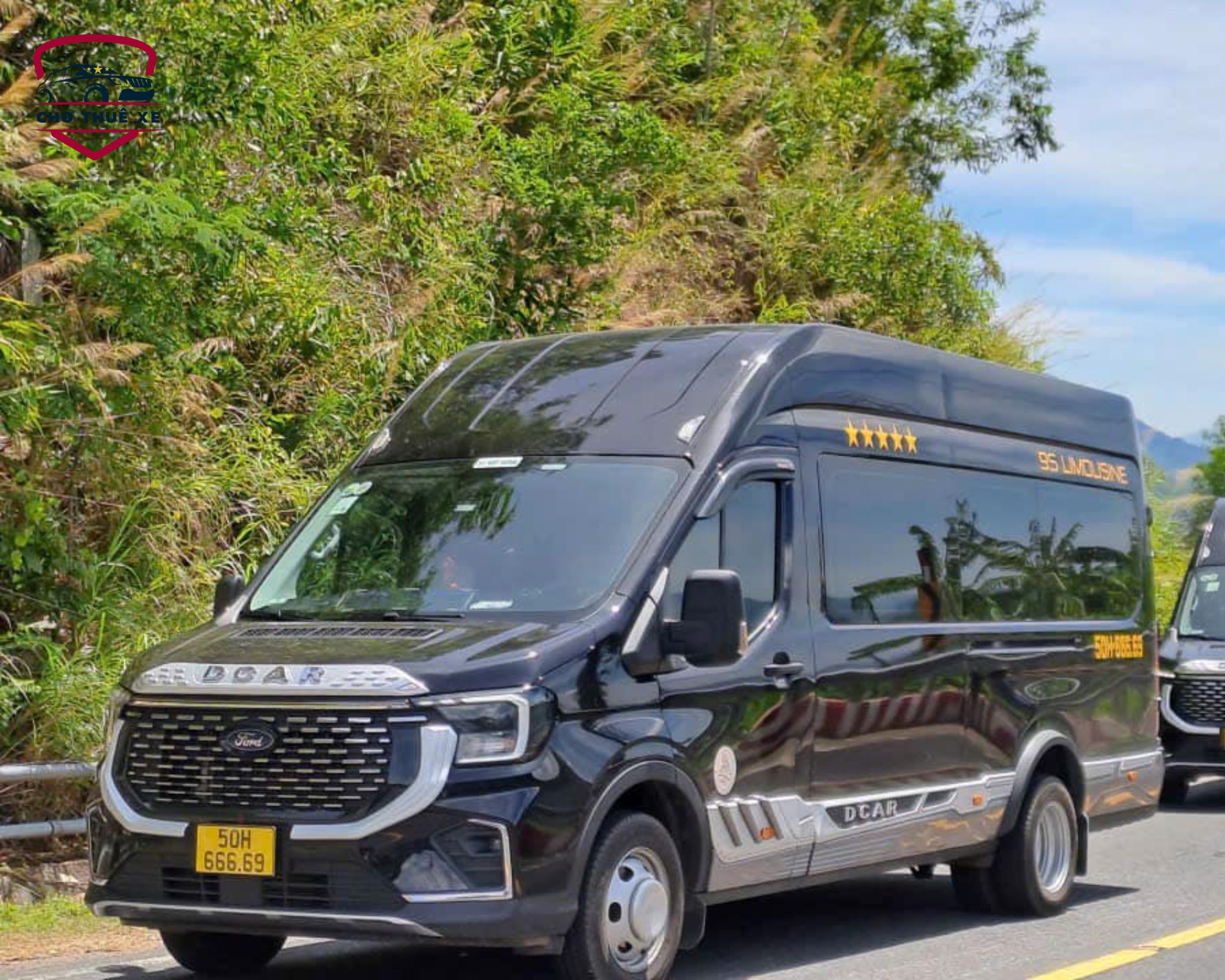 Thuê Xe Limousine đi Hà Giang 9 chỗ DCAR , phục vụ chuyến đi cao cấp