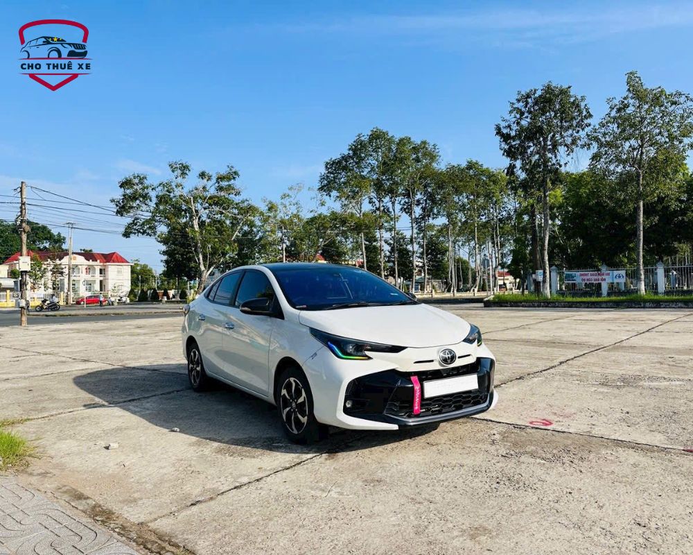 Thuê xe 4 chỗ đi Châu Đốc chất lượng cao cho chuyến đi hành hương Miếu Bà Châu Đốc