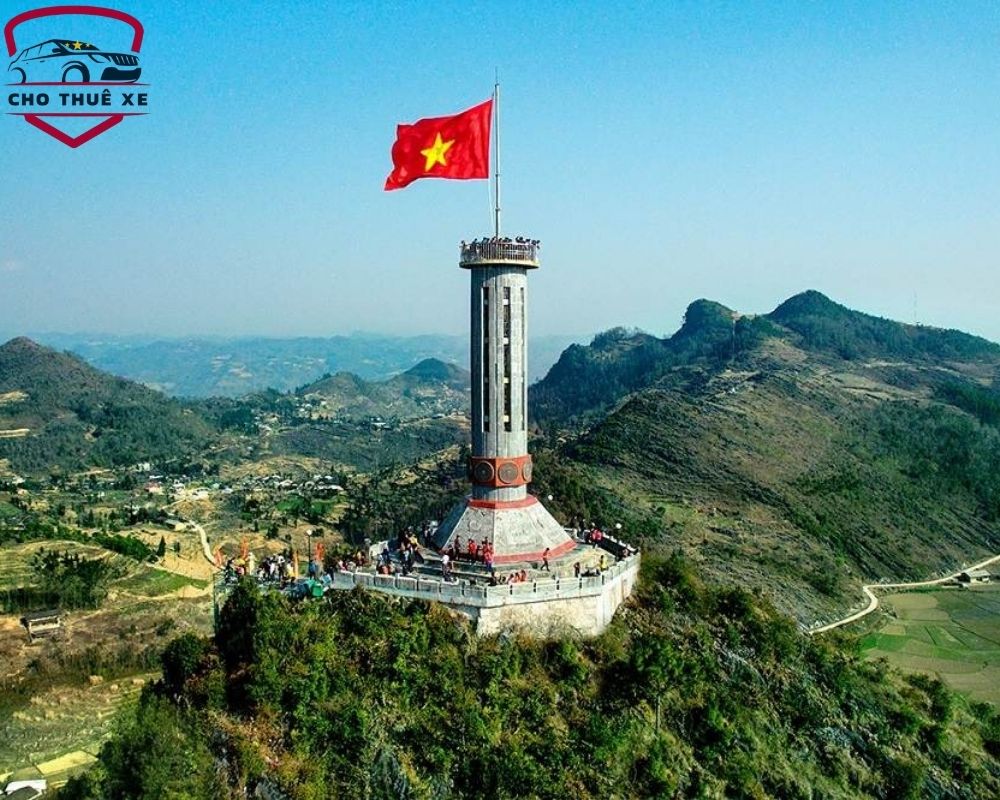 Cột Cờ Lũng Cú