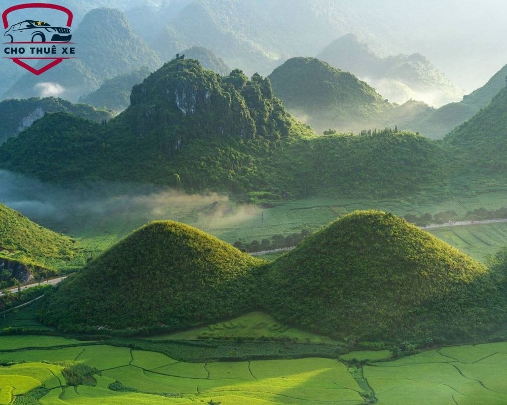 Núi Đôi Quản Bạ