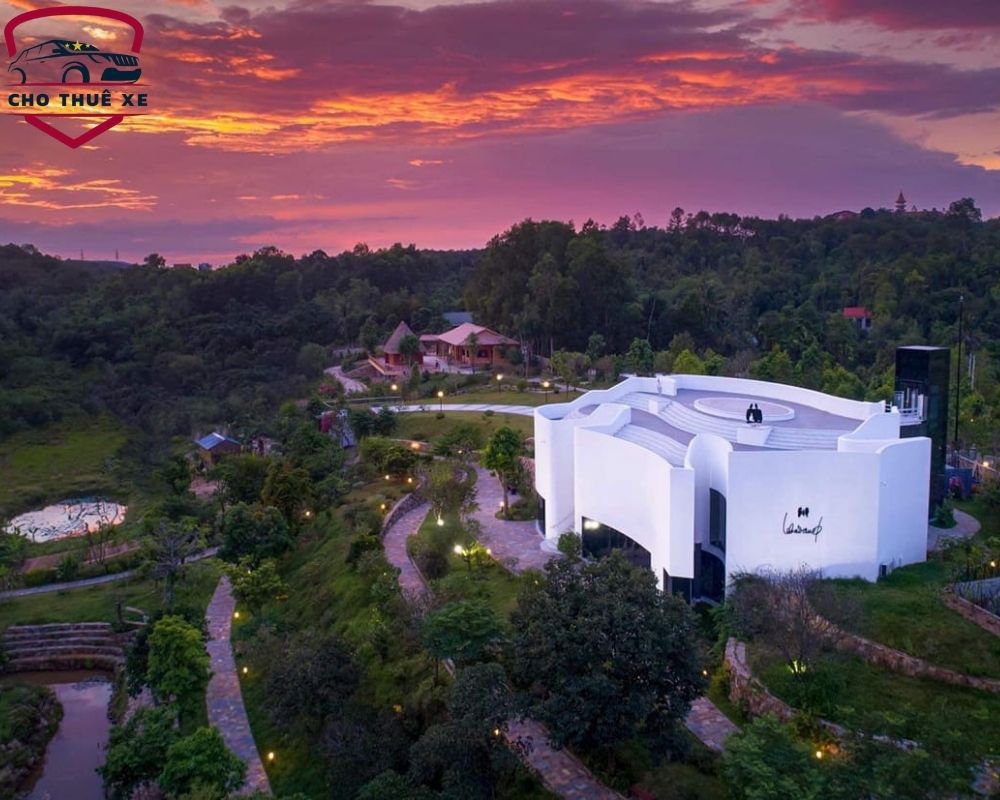 Một góc của trung tâm nghệ thuật Lê Bá Đảng