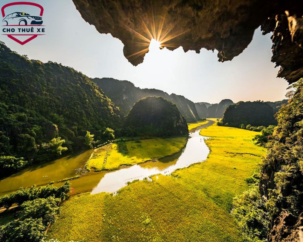 Nét đẹp thơ mộng tại khu du lịch Tam Cốc Bích Động