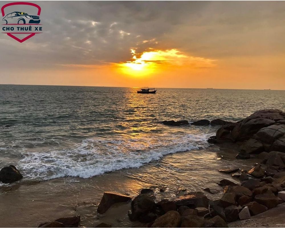 Cảnh hoàng hôn thơ mộng tại Vũng Tàu