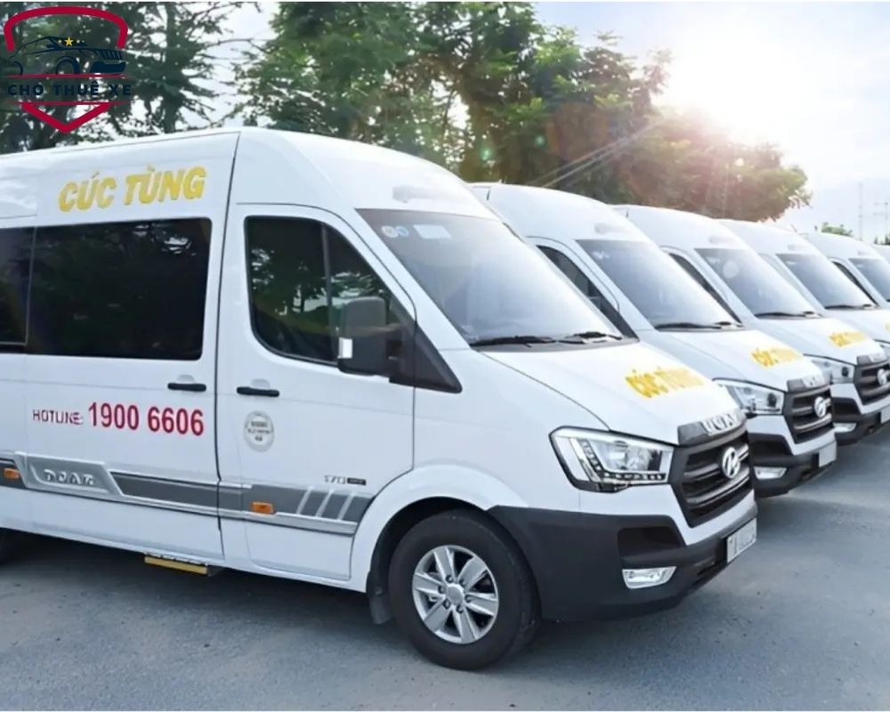 Xe trung chuyển của nhà xe Cúc Tùng