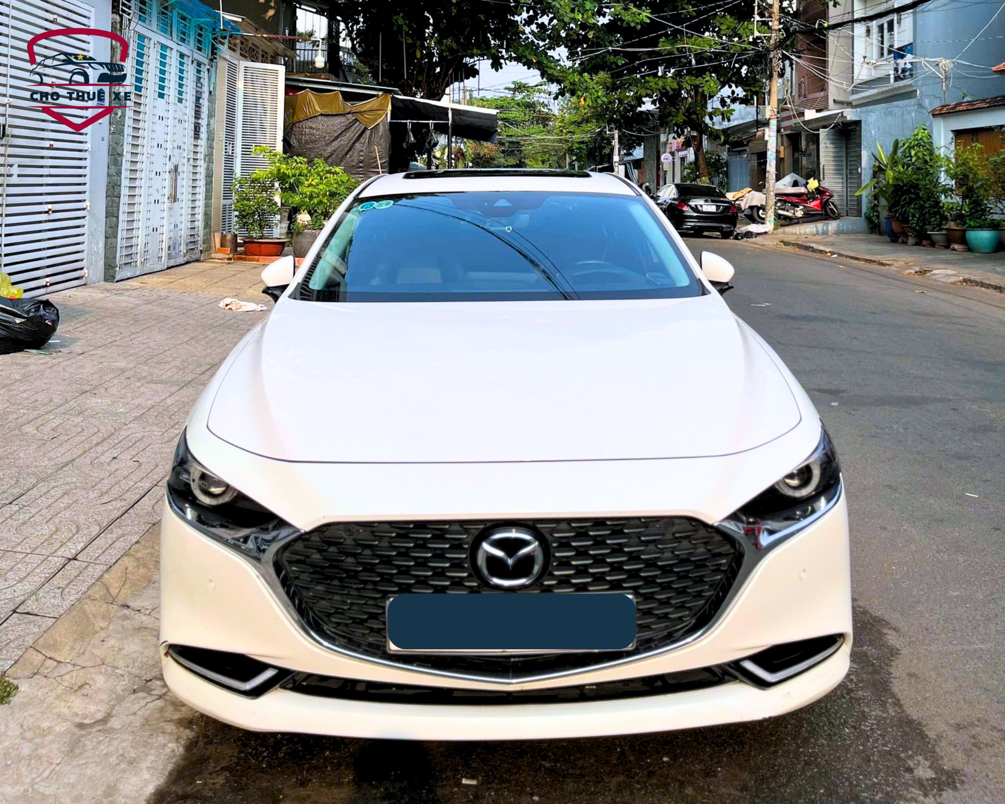 Xe 4 chỗ đời mới, vận hành êm ái, sẵn sàng cùng bạn chinh phục mọi cung đường Tây Nguyên. Thuê xe đi Đắk Lắk ngay để tận hưởng chuyến đi trọn vẹn