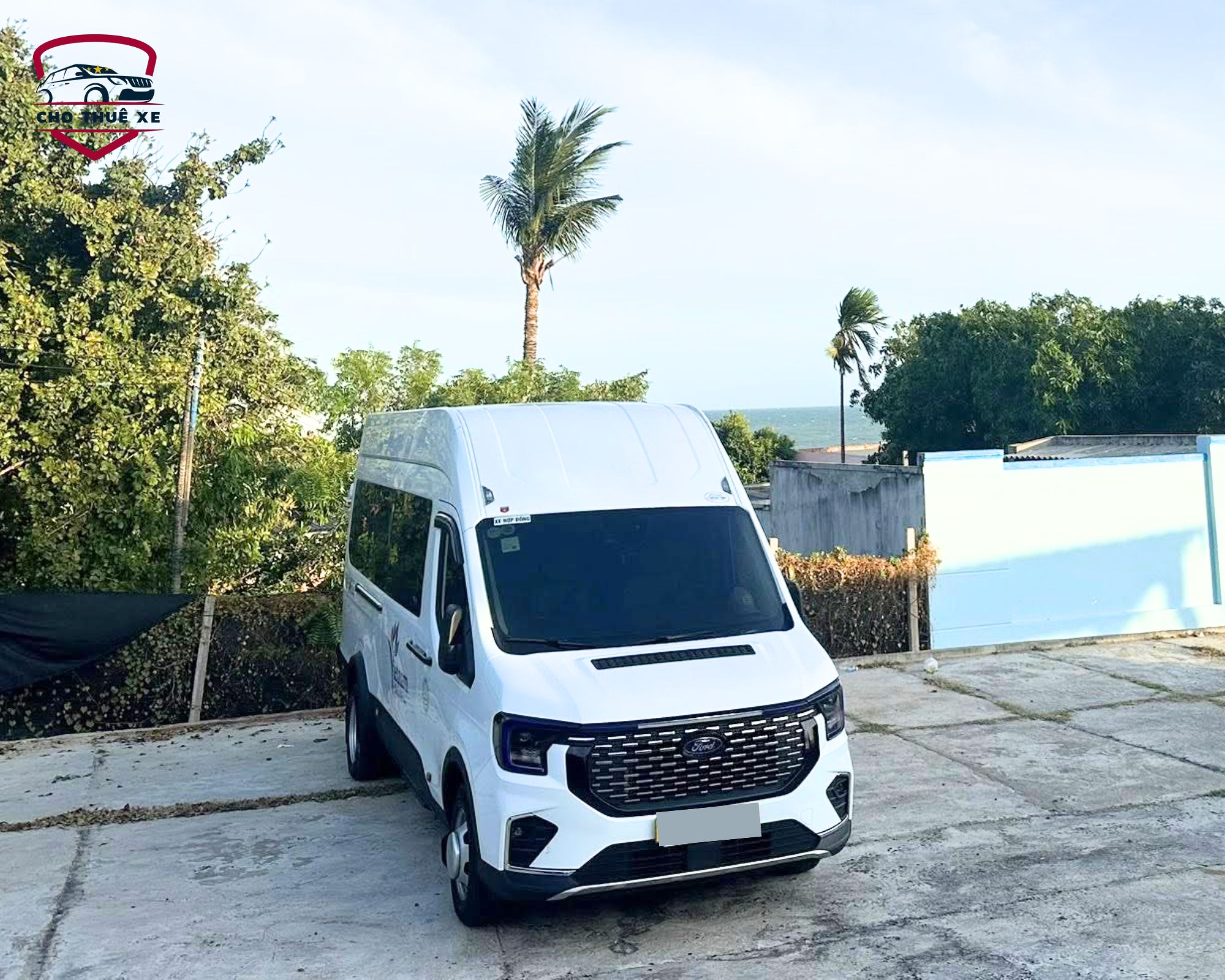 Dịch vụ thuê xe Sài Gòn đi Châu Đức chuyên đoàn công ty, Transit 16 chỗ tiện nghi