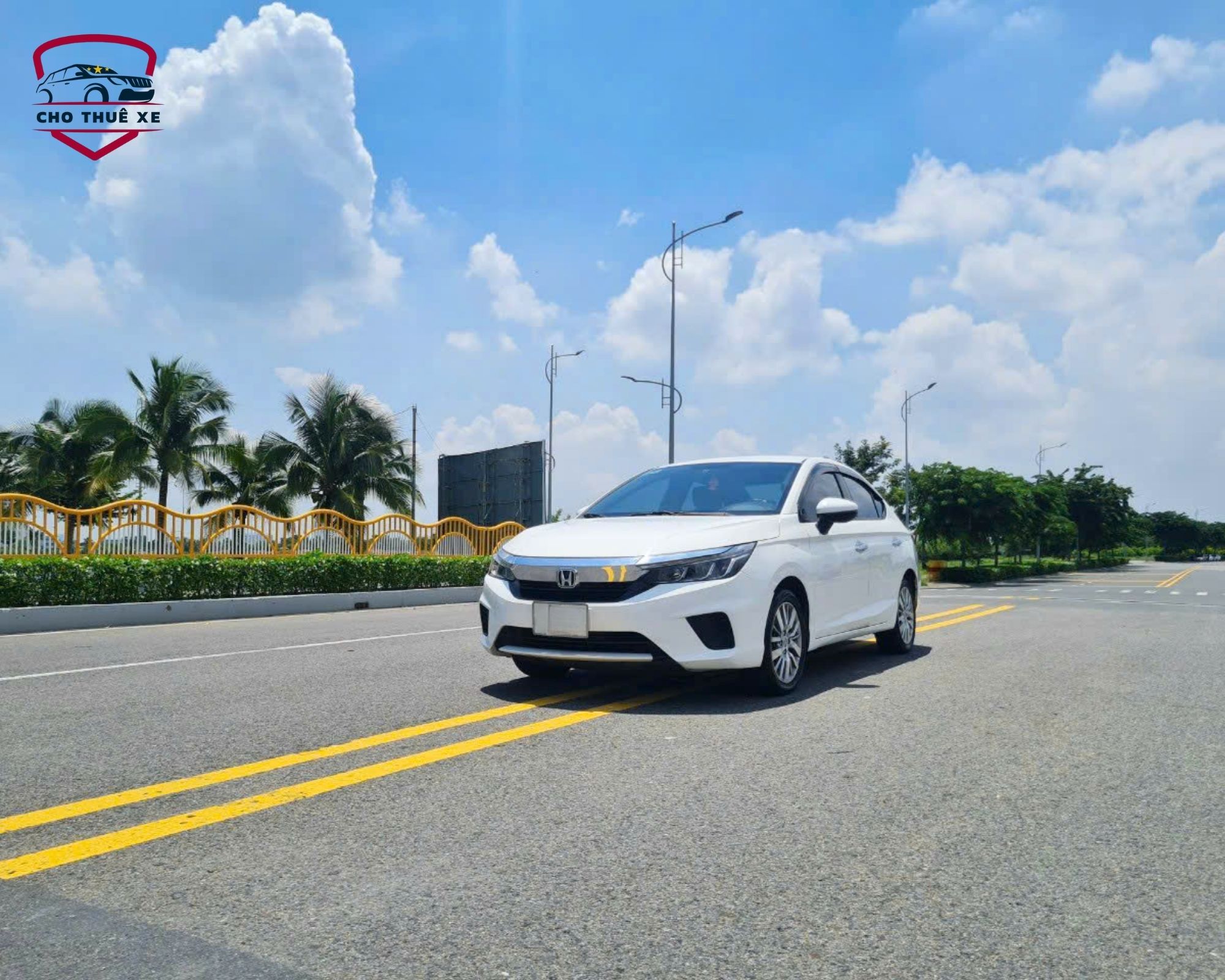 Thuê xe đi Cha Diệp riêng tư với dòng xe 4 chỗ hiện đại