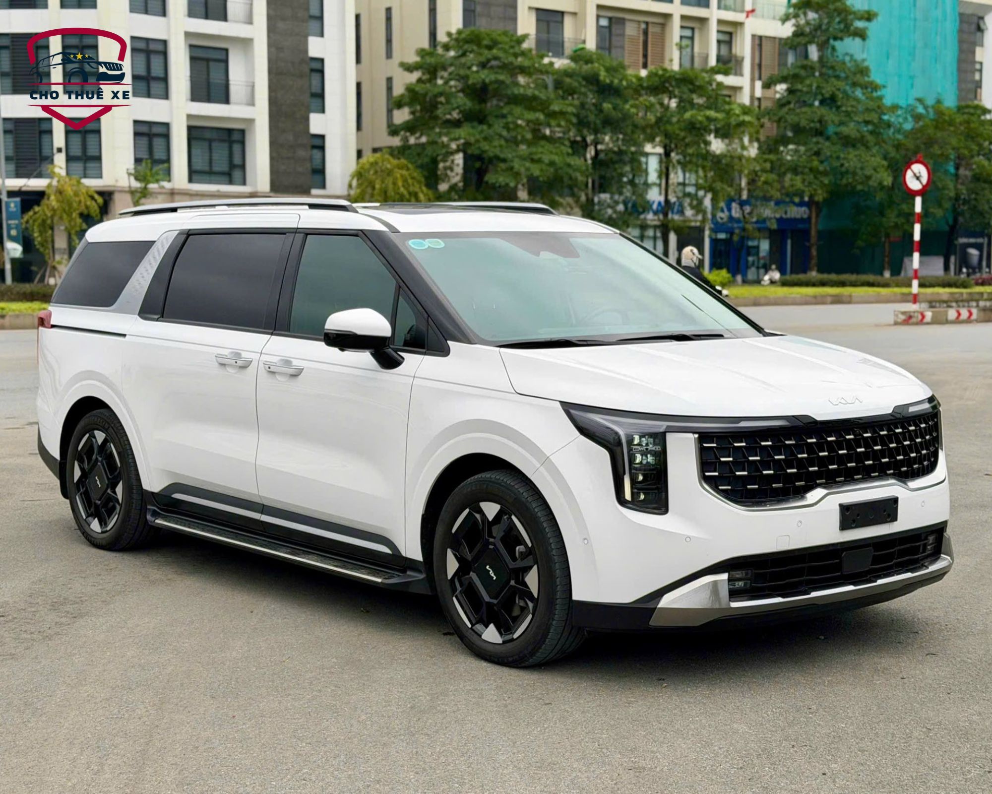 Ngoại hình Kia Carnival Signature 7 chỗ MPV cao cấp di chuyển thoải mái và tiện nghi