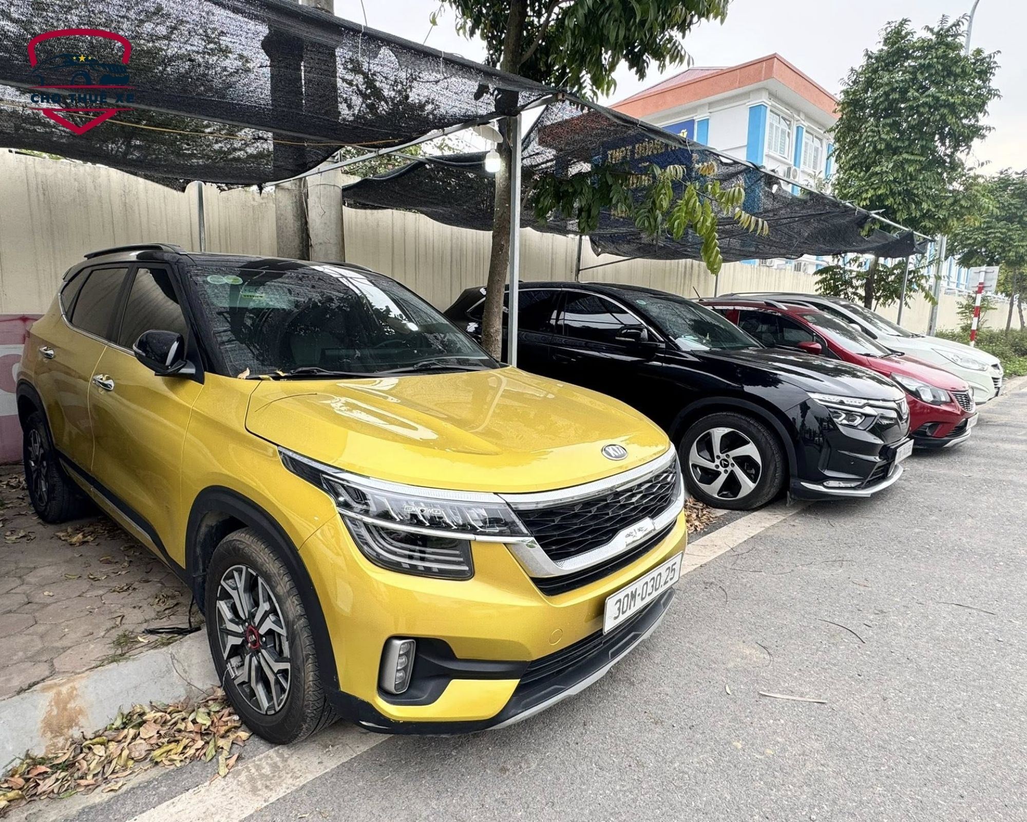 Dàn xe du lịch 4-7 chỗ đa dạng loại xe, được bảo dưỡng định kỳ