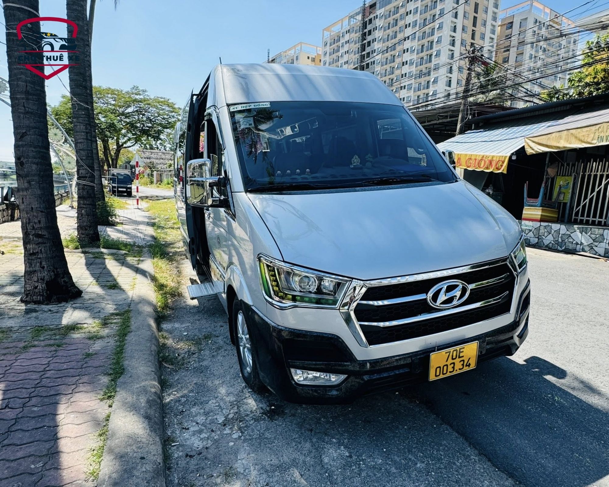 Sài Gòn Xuân Phát cho thuê xe 16 chỗ Solati chất lượng cao đi tham quan địa đạo