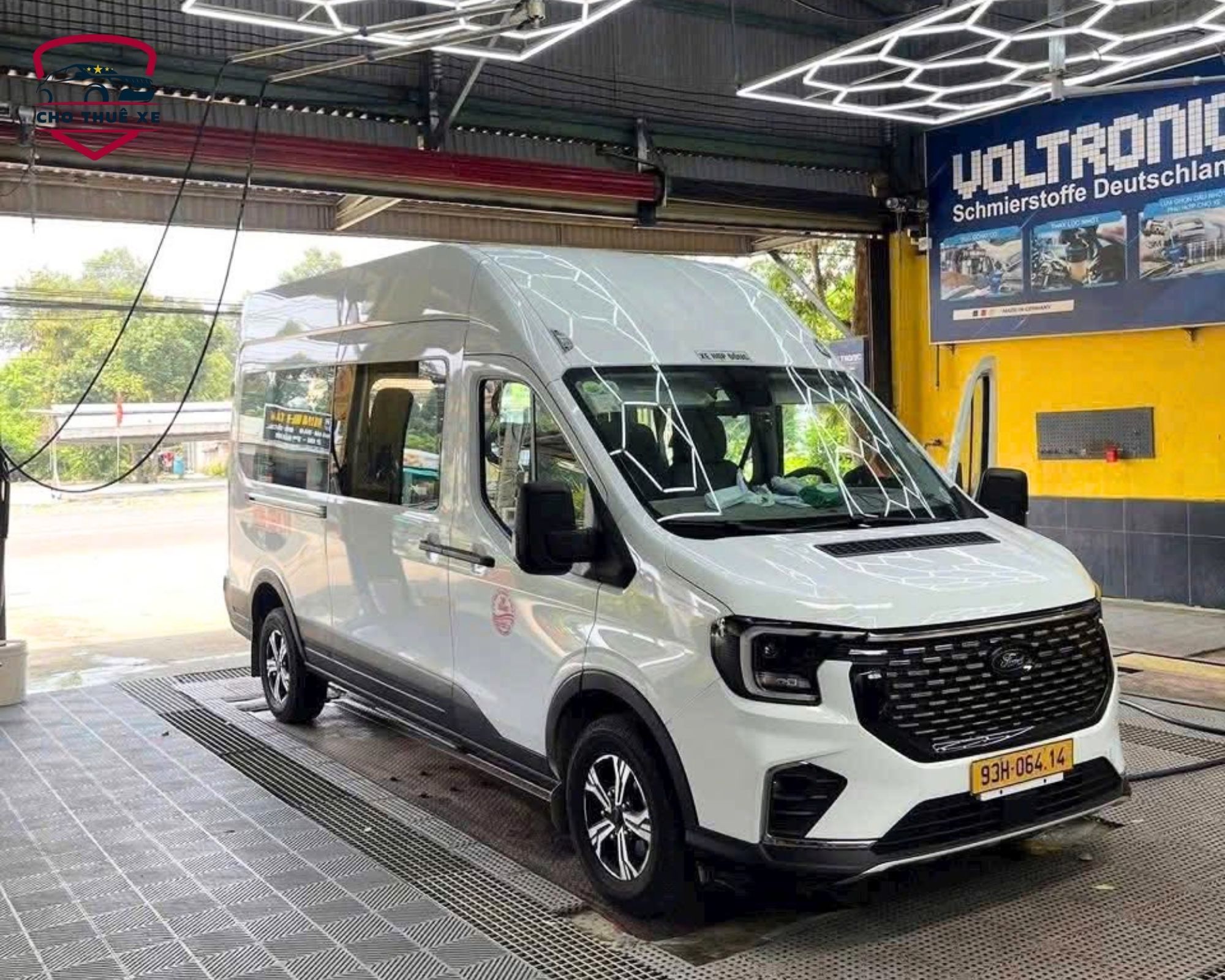 Thuê xe 16 chỗ đi Vũng Tàu từ Sài Gòn đưa đón tận nơi, phù hợp cho đoàn du lịch, cưới hỏi hoặc đưa đón nhân viên