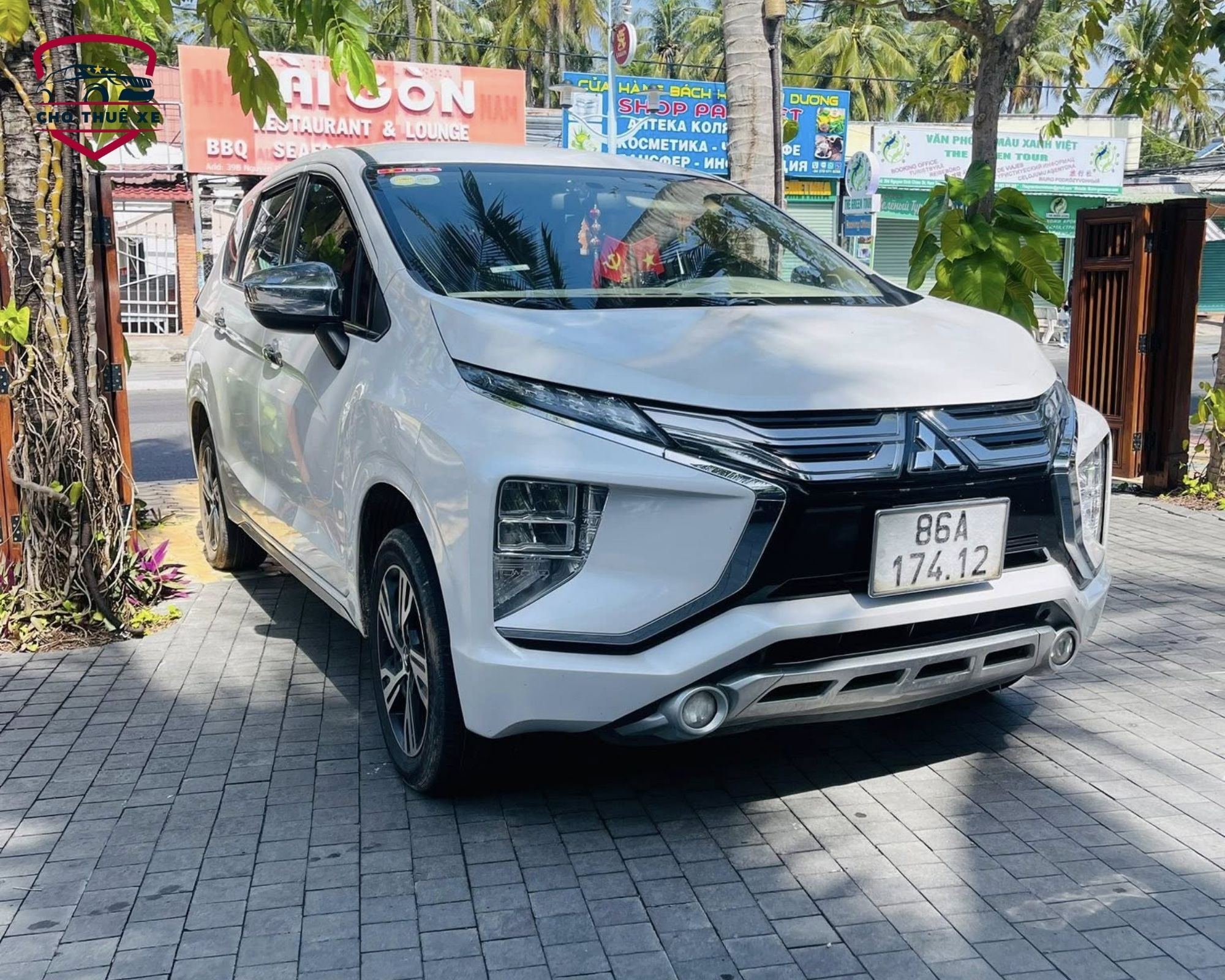 Xe 7 chỗ phục vụ hành trình Sài Gòn đến Phan Thiết để ra đảo Phú Quý