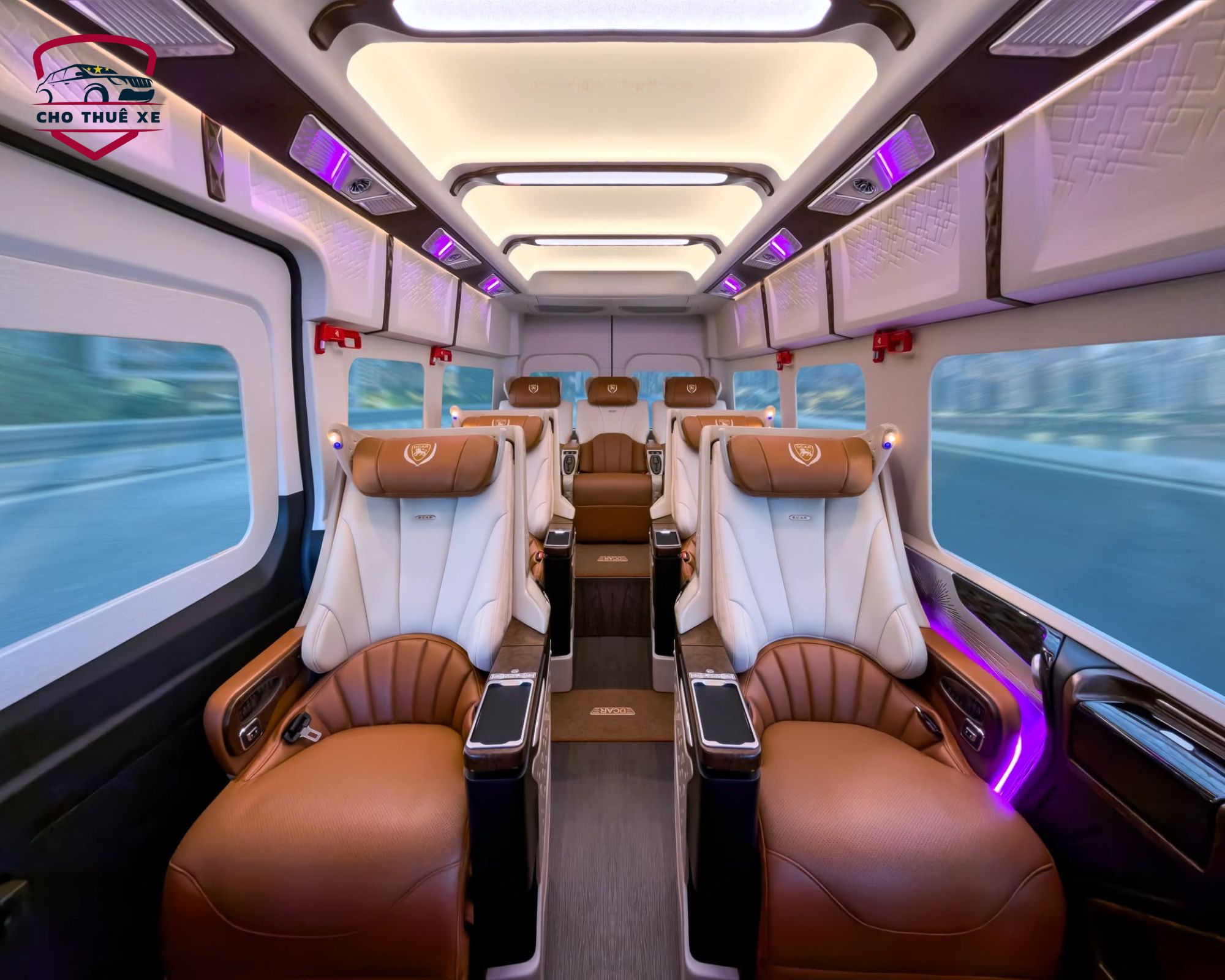 Di chuyển đẳng cấp với dòng xe limousine Dcar Hạng Thượng Đỉnh dành cho VIP và doanh nhân