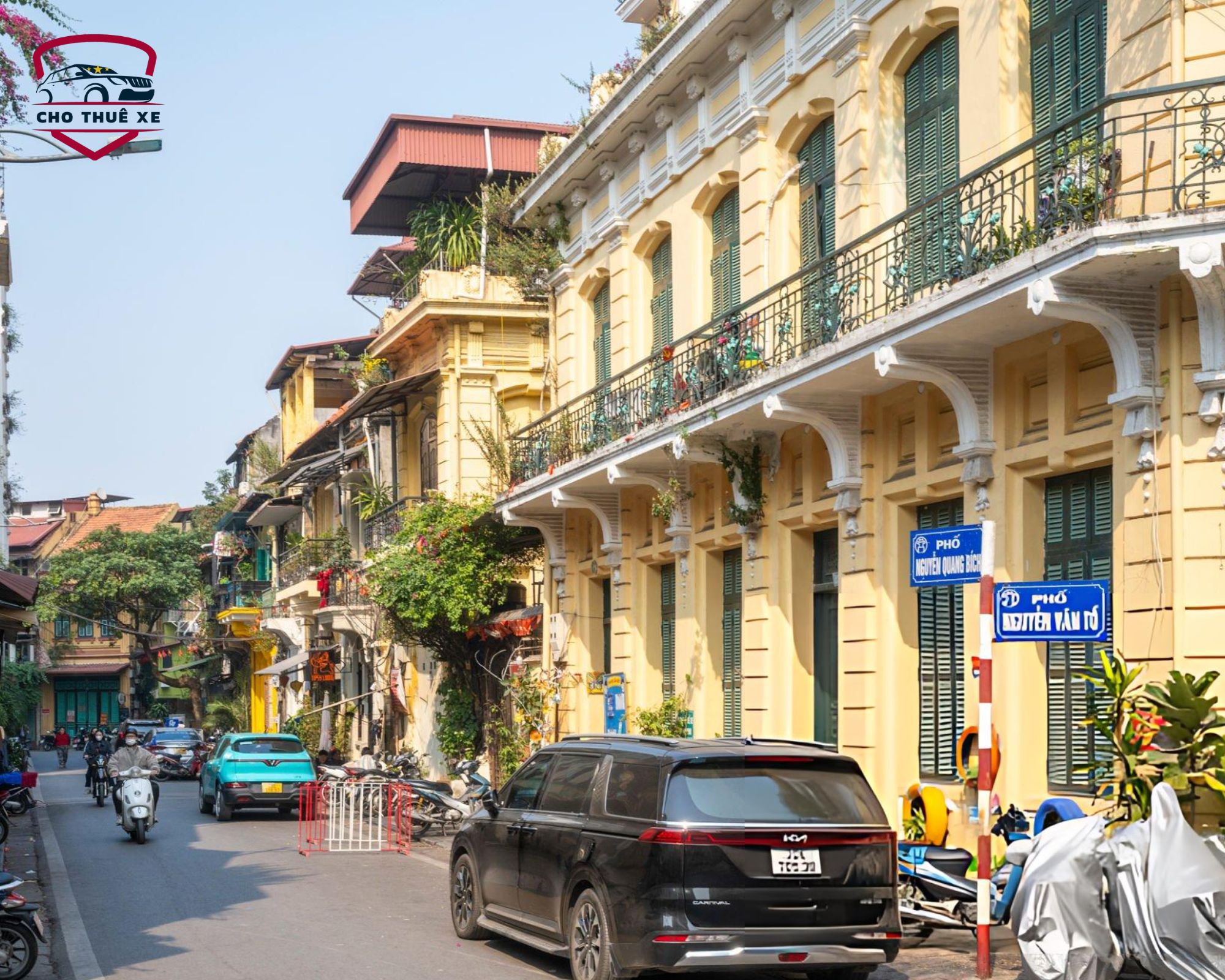 Vẻ đẹp hoài cổ của các tuyến phố Hà Nội với những mái nhà, ban công và cửa sổ vòm đặc trưng chốn thị thành
