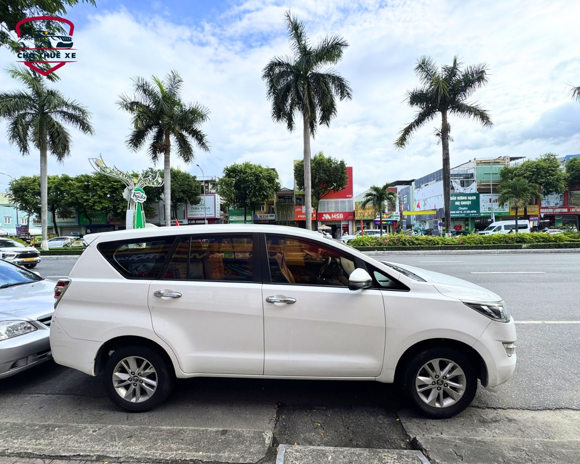 Ngoại thất xe Toyota Innova đời mới thiết kế thanh lịch hiện đại