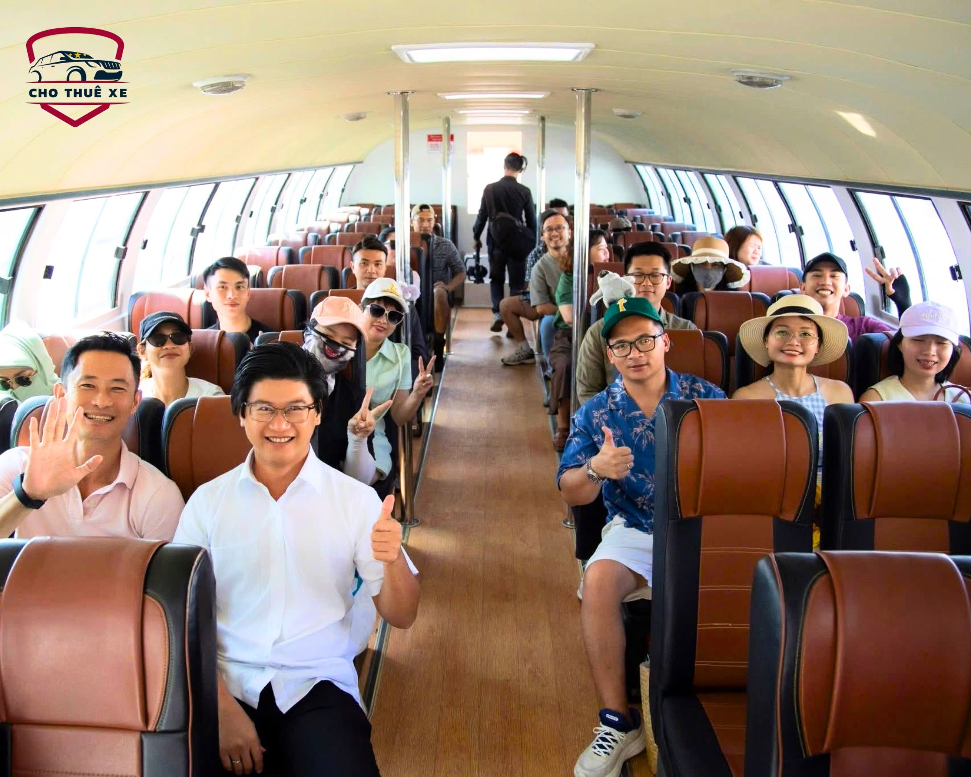 Trải nghiệm di chuyển bằng tàu cao tốc ra đảo Vinpearl Nha Trang